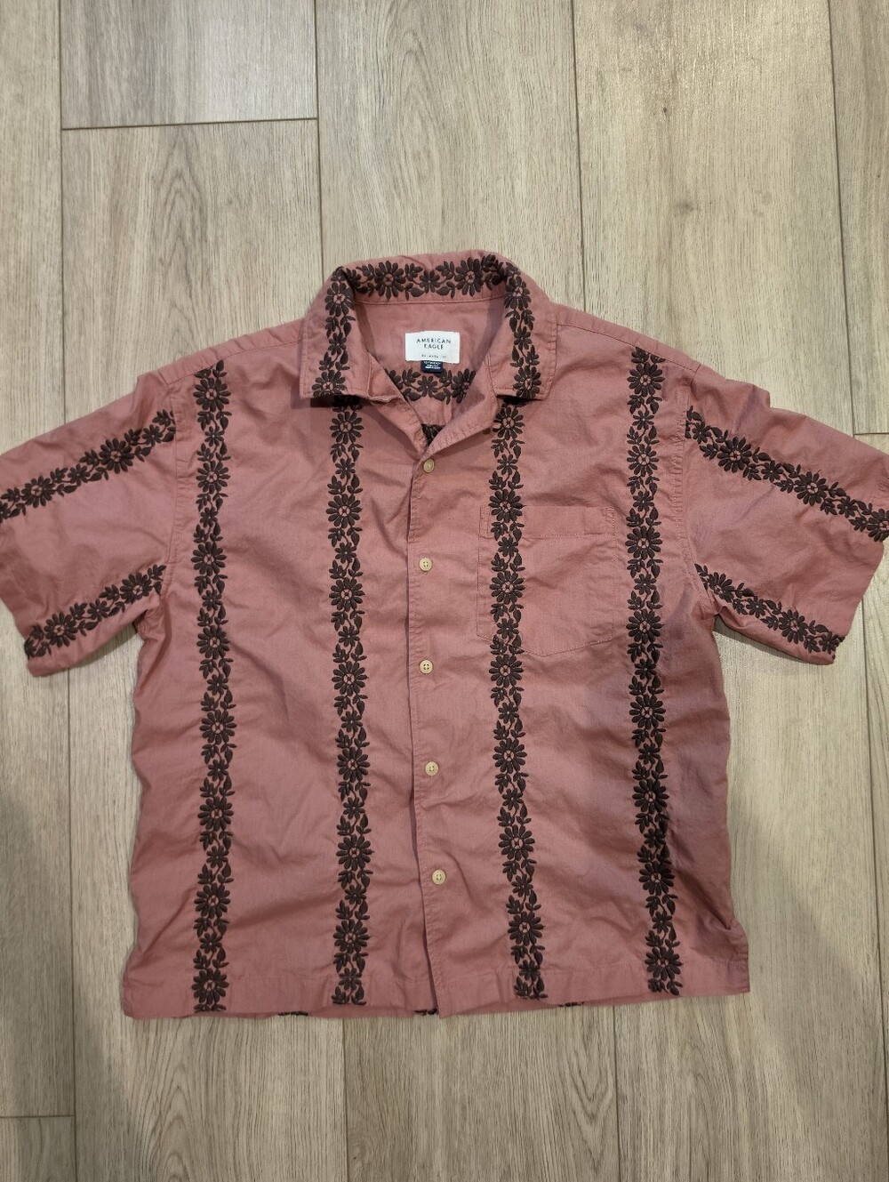 American Eagle Mens XS Embroidered Floral Shirt Relaxed Fit Cotton Linen Boho